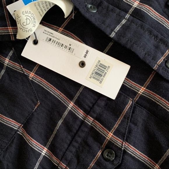 Treasure & Bond Slim Fit Spaced Plaid Button Shirt Men’s Medium NWOT - Picture 6 of 9